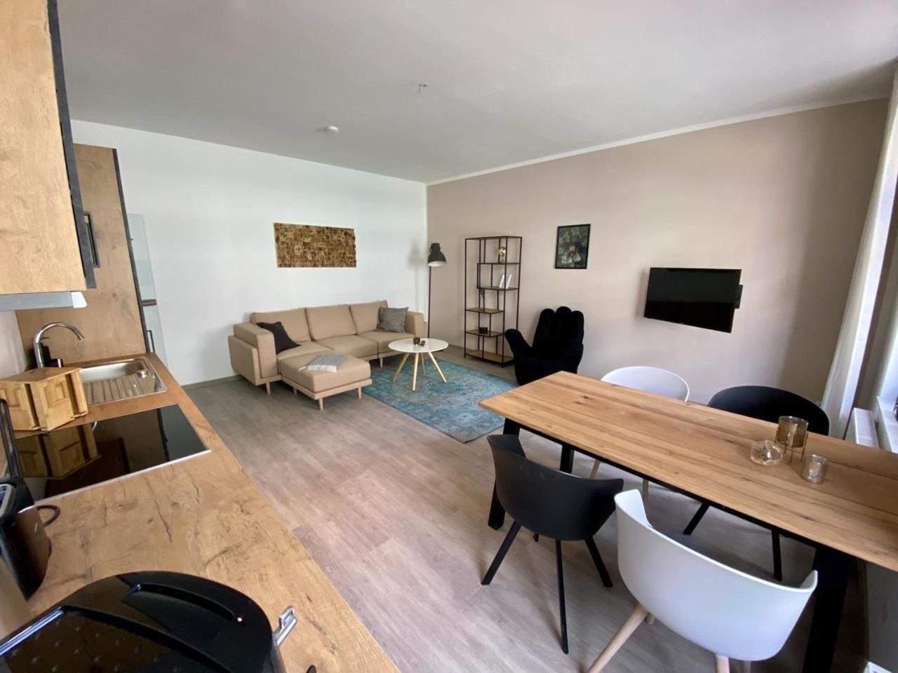 Discovair - Eisenach Karl14 - Vollausgestattete Apartments Mit Netflix In Der Fussgaengerzone Phòng bức ảnh