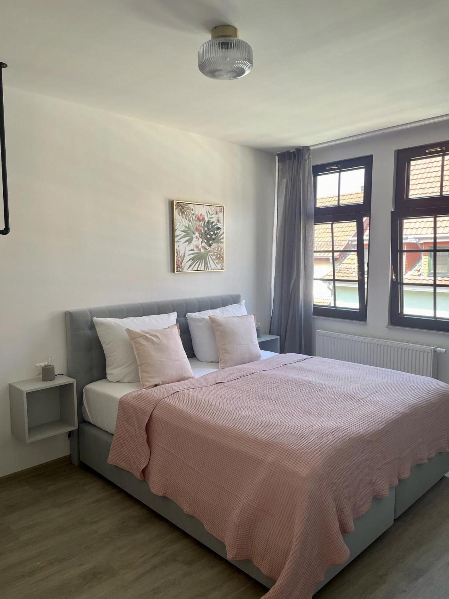 Discovair - Eisenach Karl14 - Vollausgestattete Apartments Mit Netflix In Der Fussgaengerzone Phòng bức ảnh