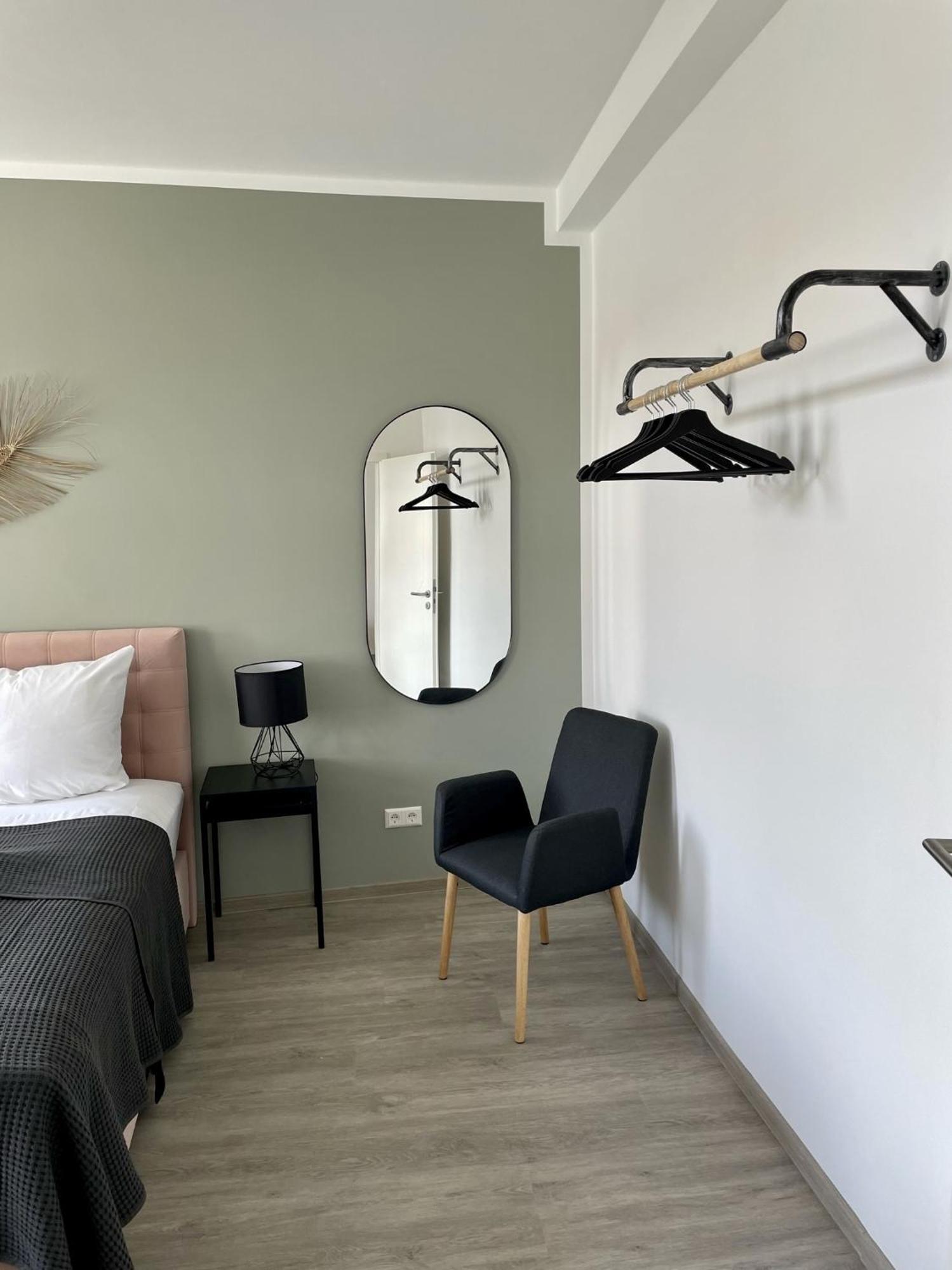 Discovair - Eisenach Karl14 - Vollausgestattete Apartments Mit Netflix In Der Fussgaengerzone Phòng bức ảnh